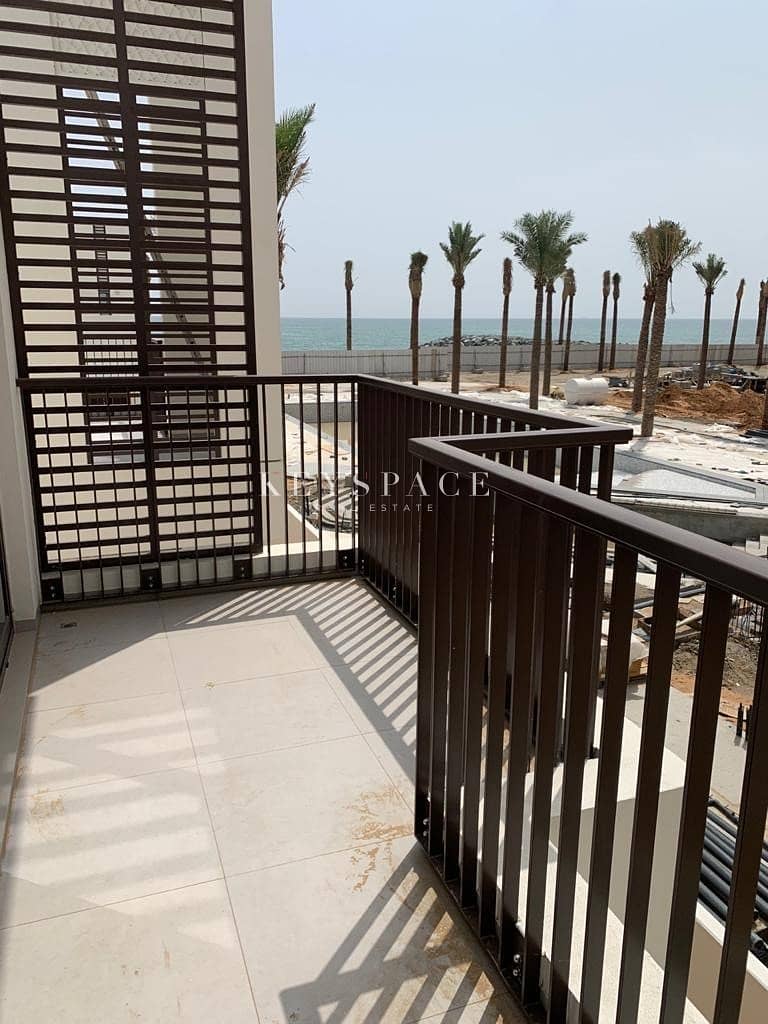 28 Resort Style Living | Beach front 3 BR Villa on the Sea