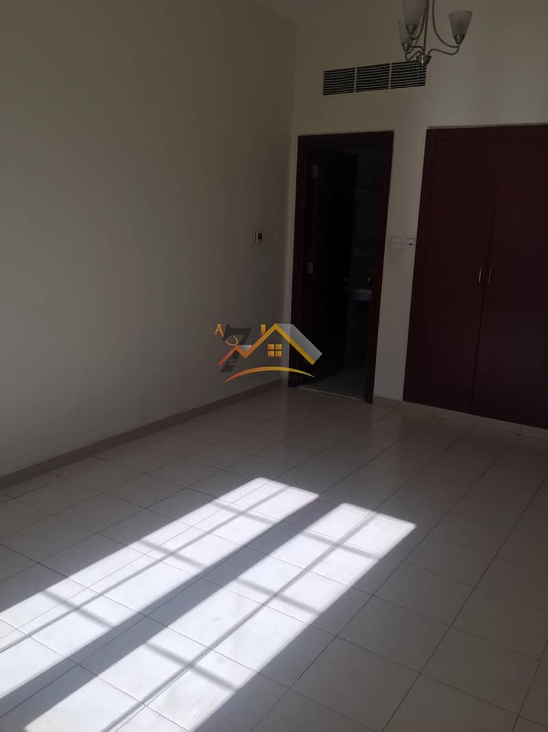 SPECIOUS 1BEDROOM HALL WITH BALCONY AVAILABLE FOR RENT IN ENGLAND CLUSTER