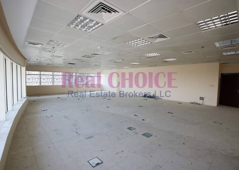 Middle Floor | Chiller Free | in 4 Payments Middle Floor | Chiller Free | in 4 Payments