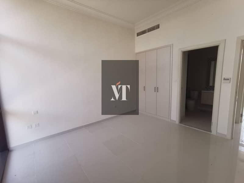 Prestigious Family Home In Outstanding Location TH-M1 Prestigious Family Home In Outstanding Location TH-M1