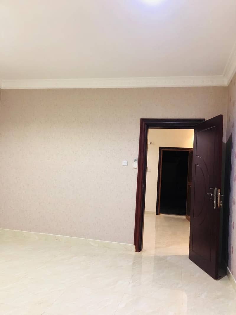 4 Private Entrance 1BHK by Walking to Reach British School at Baniyas East