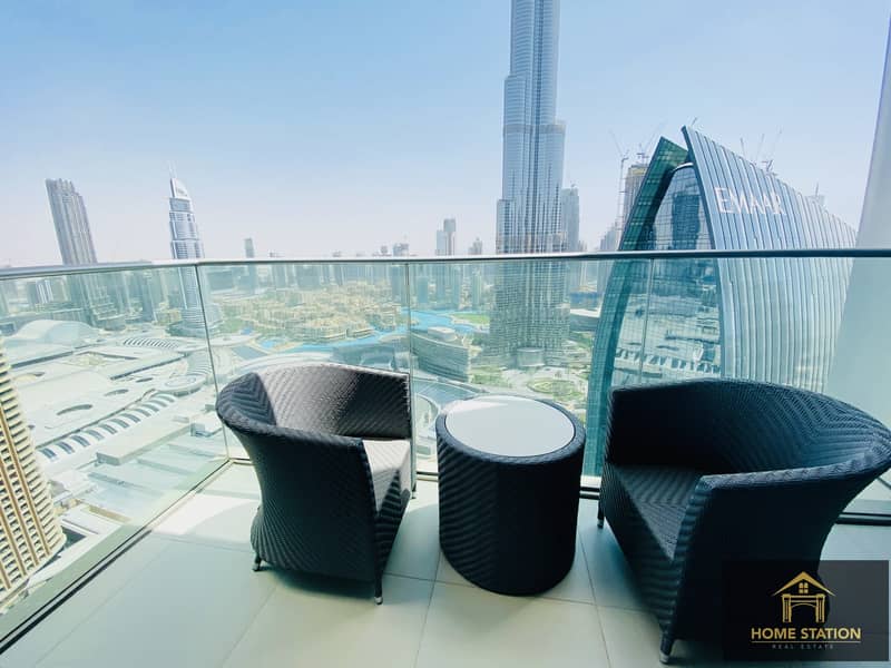 Spectacular view of Burj khalifa & Dubai fountain