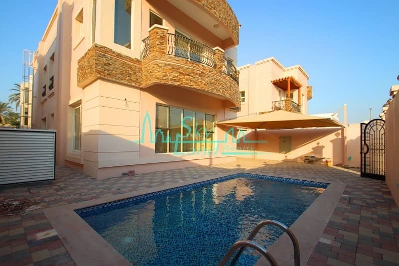 Amazing|Modern|Very bright 5 bed |Private pool Amazing|Modern|Very bright 5 bed |Private pool