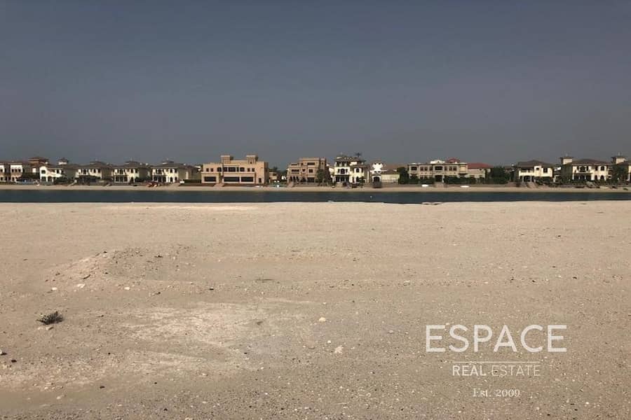 Large Plot and Large BUA on VIP Frond on Palm Jumeirah