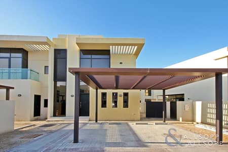 Single Row TH-M | 3 Bed | External Maids Single Row TH-M | 3 Bed | External Maids