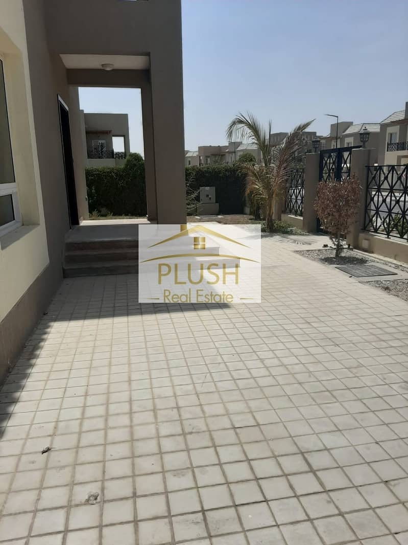 SUPER DISTRESS SALE - BIG & SPACIOUS VILLA- BEST FOR END USER- BEST PRICE SUPER DISTRESS SALE - BIG & SPACIOUS VILLA- BEST FOR END USER- BEST PRICE