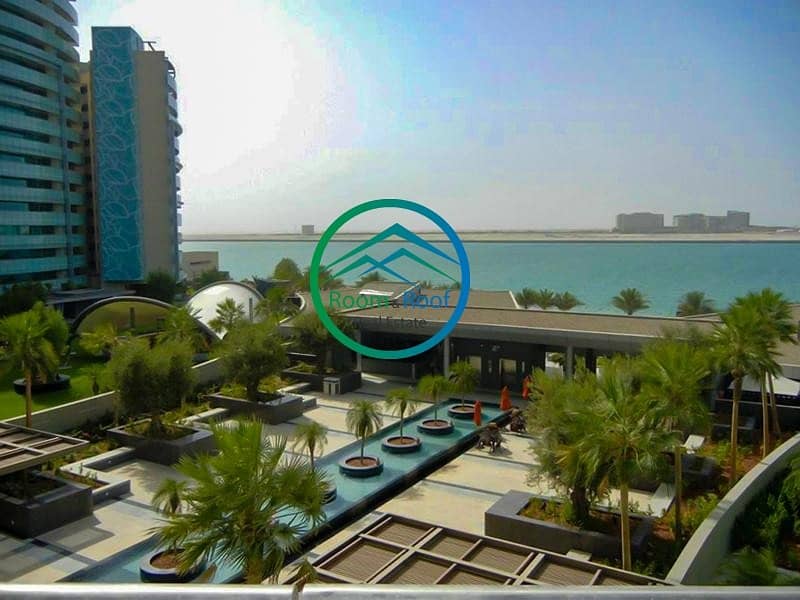A Sea Front Residence with 0 ADM Charges! Don't Miss out on this Great Deal!