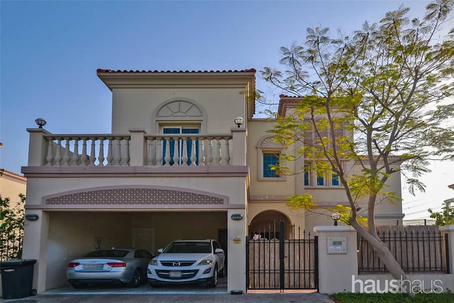 Park Facing | 5 Bedrooms | Landscaped Garden Park Facing | 5 Bedrooms | Landscaped Garden