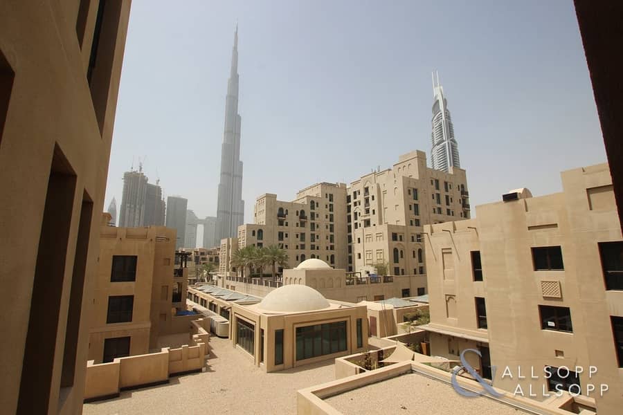 2 Bed Burj Khalifa View | Walk In Wardrobe