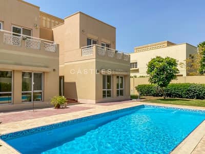 4 Bedroom Villa for Rent in The Meadows, Dubai - The Meadows 7- Private Pool Type 6 well maintained 4 Bedroom Villa for Rent in The Meadows, Dubai - The Meadows 7- Private Pool Type 6 well maintained