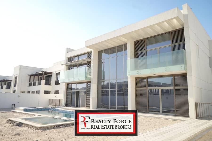 IMMEDIATE SALE | CORNER 6BR CONT | LANDSCAPED IMMEDIATE SALE | CORNER 6BR CONT | LANDSCAPED