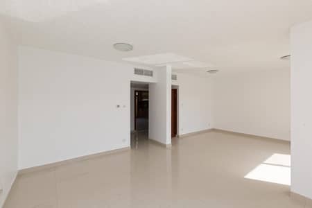 3 Beds townhouse In Prime location 3 Beds townhouse In Prime location
