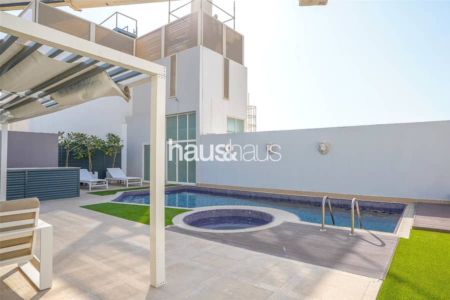 Exclusive Agent | Private Pool | Elevator