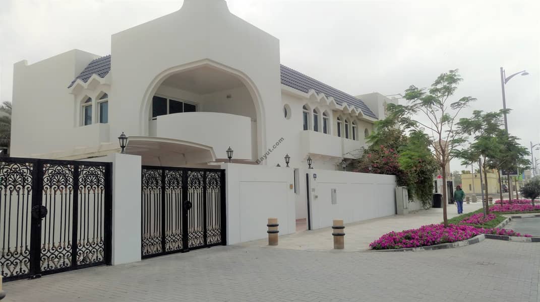 commercial villa 4 bedroom for rent in jumeira