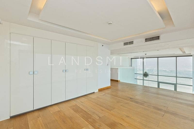 4 Modern and Beautiful 1BR Penthouse in Two Towers A