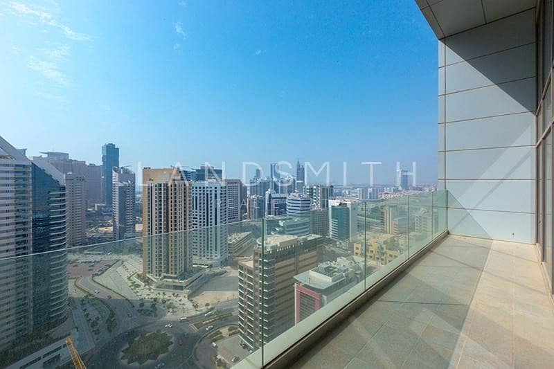 21 Well-Kept and Bright 1BR Penthouse with Nice View