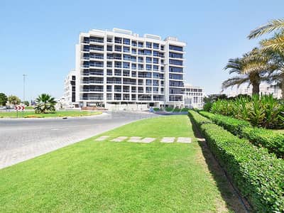 Huge Living Room | Biggest Bedroom | Balcony Huge Living Room | Biggest Bedroom | Balcony