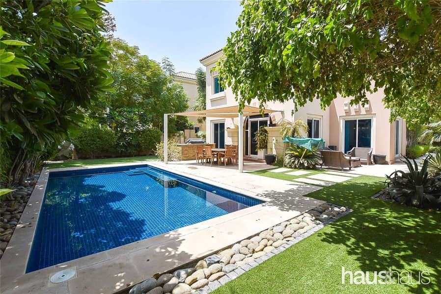 Fully Upgraded | Private Pool | Quiet location