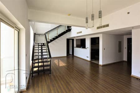 Stunning 3 Bed Duplex | Lake View | Pool View Stunning 3 Bed Duplex | Lake View | Pool View