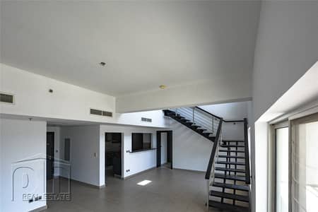Stunning 3 Bed Duplex | Pool View | 2 Stunning 3 Bed Duplex | Pool View | 2