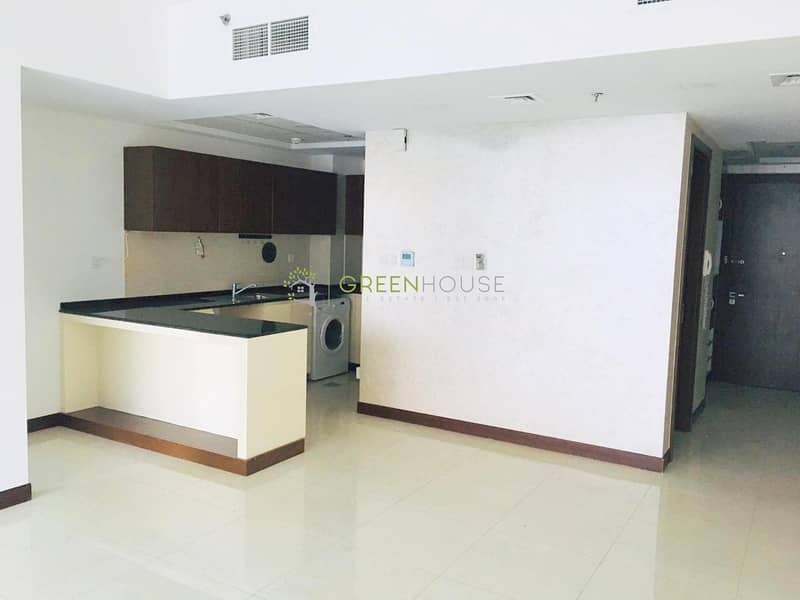 Spacious 1 Bedroom with Kitchen Appliances | Well Maintained | Villa Myra