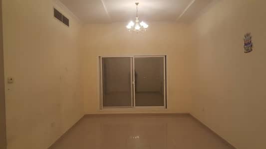 HUGE;2BHK AVAILABLE WITH BIG BALCONY BIG KITCHEN FREE PARKING NEAR METRO IN 50K HUGE;2BHK AVAILABLE WITH BIG BALCONY BIG KITCHEN FREE PARKING NEAR METRO IN 50K