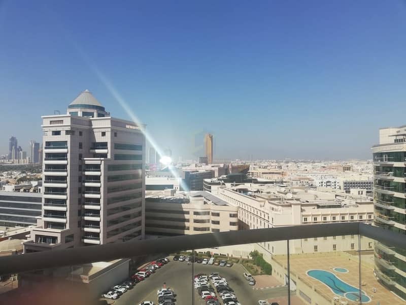 Elegant Spacious 2 Br with Balcony Elegant Spacious 2 Br with Balcony