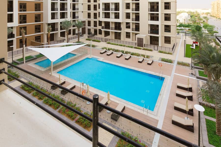 Vacant Now | Amazing Pool View | Bright Unit