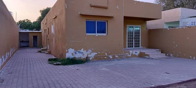 2 bedroom hall villa for rent in Al Jazzat 2 bedroom hall villa for rent in Al Jazzat