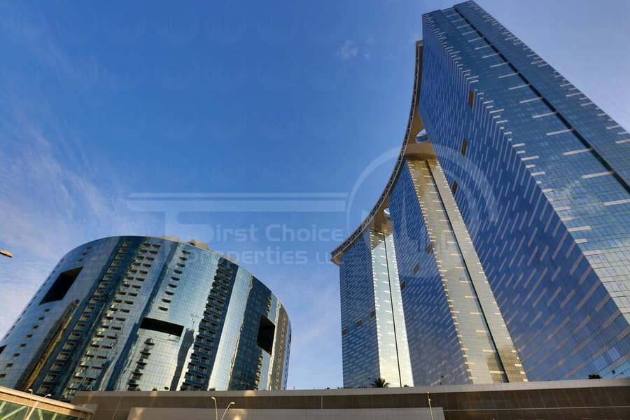Good Price! Vacant & Open. Luxurious Apartment Good Price! Vacant & Open. Luxurious Apartment
