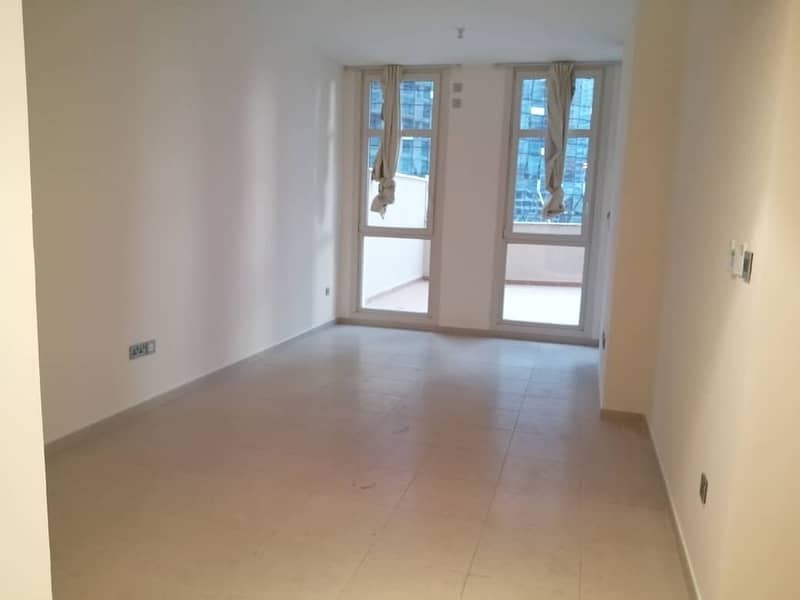 Spacious 2 BHK Big Balcony With All Facilities In Al Reem Island