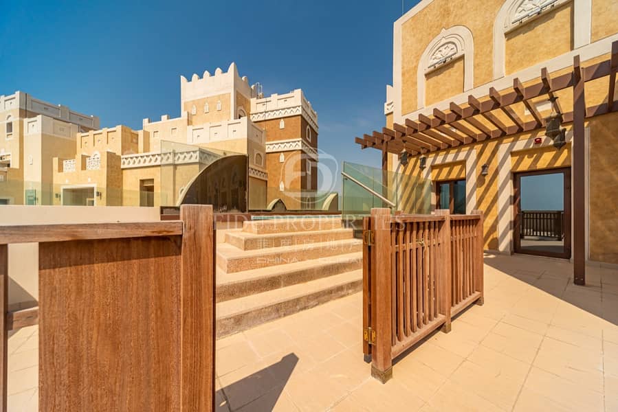 10 Villa under the SkyI Safe Home I Arabian Gulf View