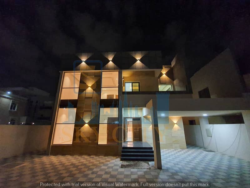 Modern villa for sale directly from the owner at an attractive price, superdelux finishing A minute from Sheikh Mohammed bin Zayed Street, opposite the Saudi German Hospital