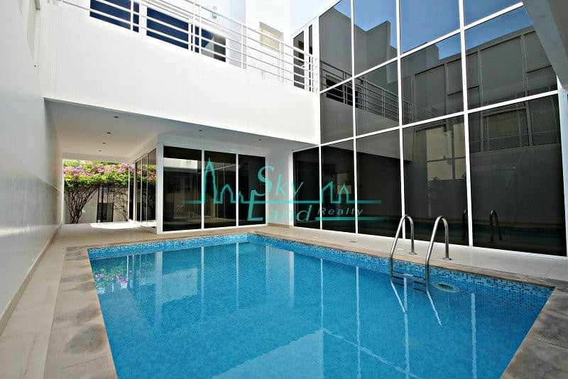 35 EXCLUSIVE CONTEMPORARY 5 BED| PRIVATE POOL | GARDEN