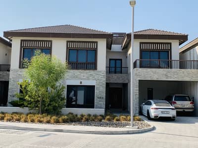 5 Bedroom Villa for Rent in Al Reem Island, Abu Dhabi - Jaw Dropping Sea/Beach View 5 Bedrooms Villa in an Elite Class Community with Amenities 5 Bedroom Villa for Rent in Al Reem Island, Abu Dhabi - Jaw Dropping Sea/Beach View 5 Bedrooms Villa in an Elite Class Community with Amenities