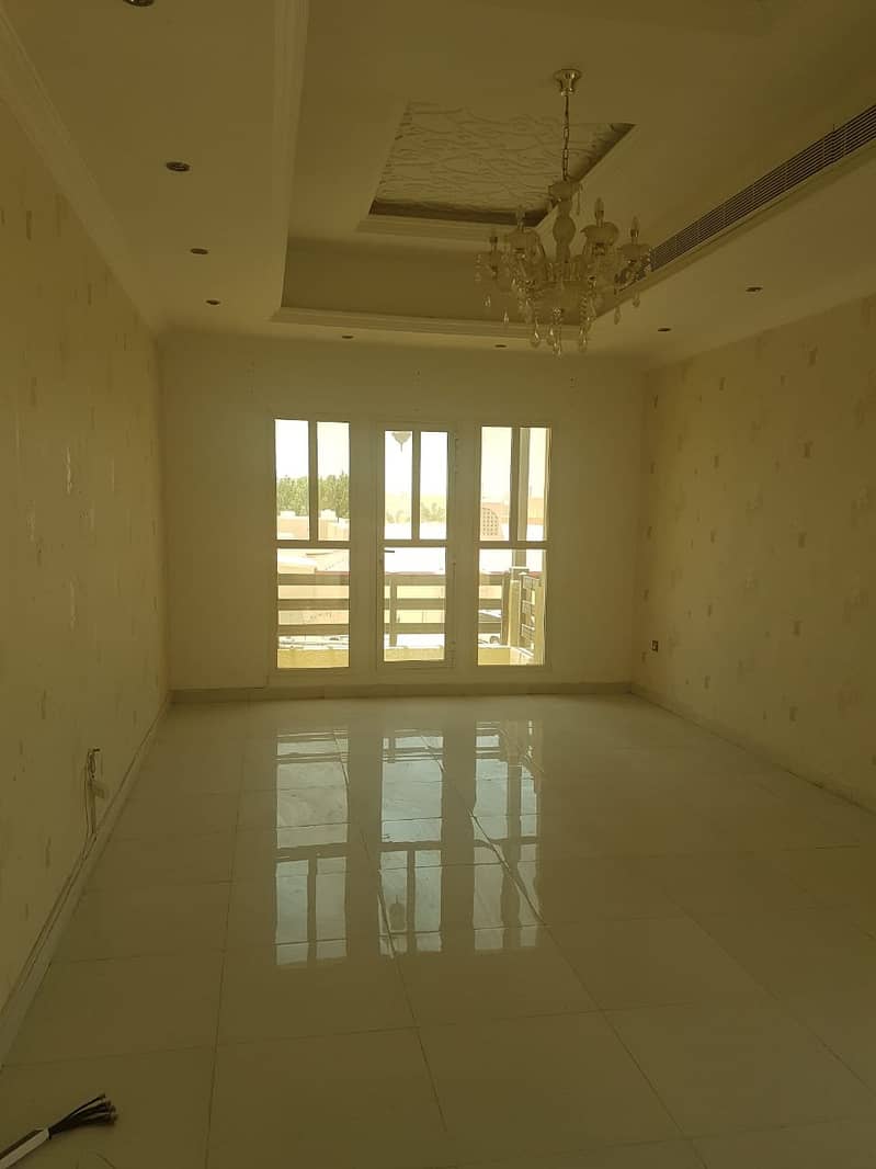Two-storey villa with central air conditioning, excellent location, on a public street very close to Sheikh Ammar Street