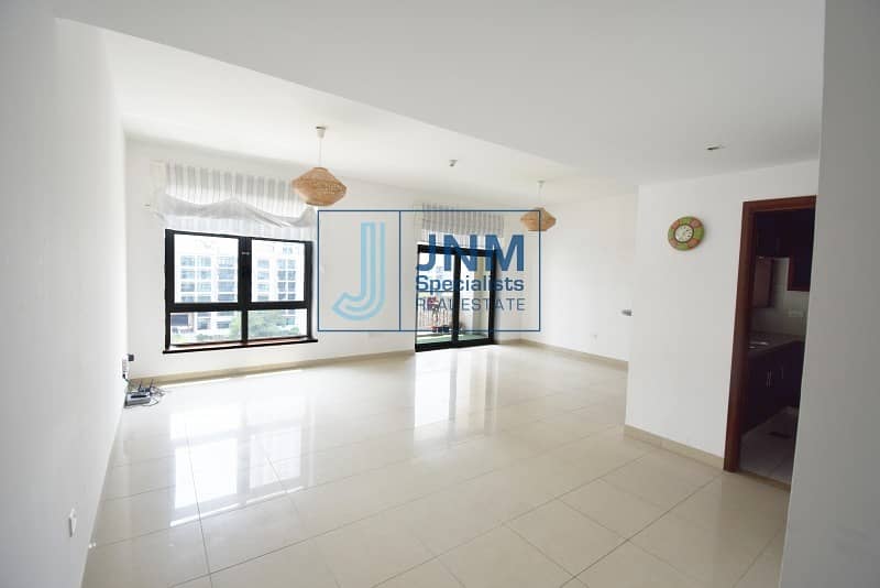 Full Lake View | 2 Beds with Balcony + Storage