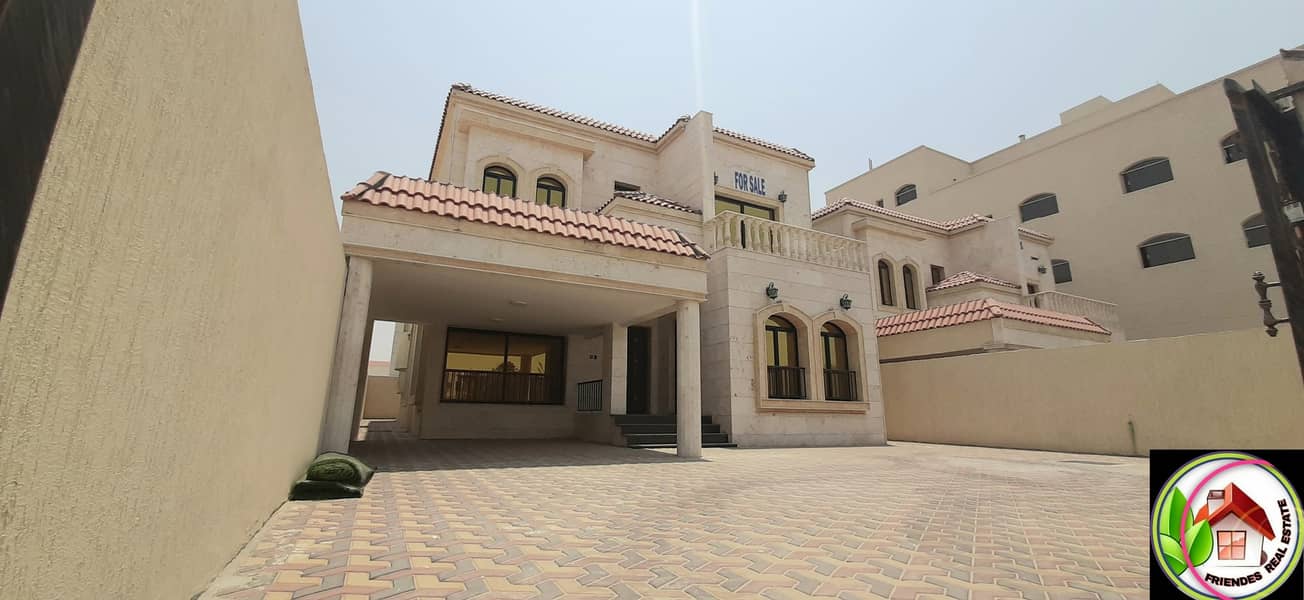 For sale villa finishing stone of the finest types of stone on the street directly neighbor