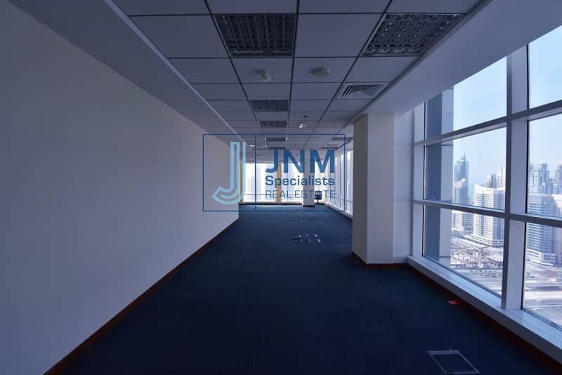 Investors Deal! Fitted office in Reef Tower