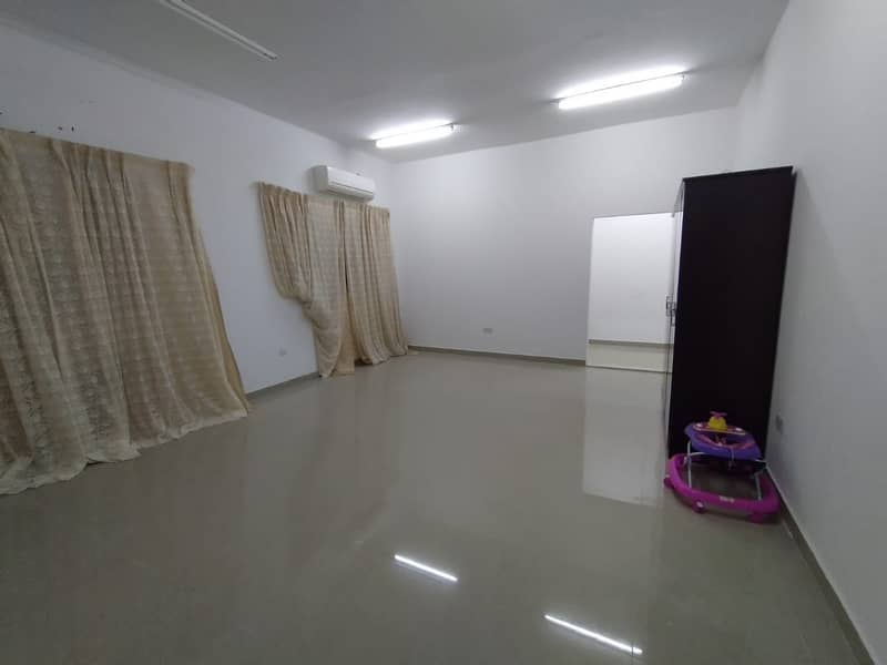 Prime location and 3 bed rooms hall with big kitchen in villa near to market at Al Shamkha