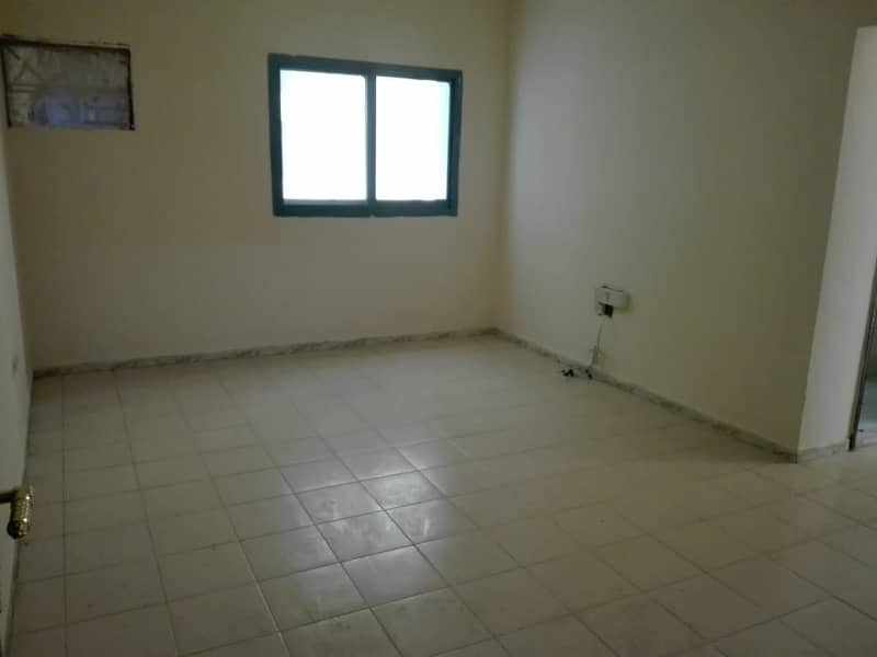 MAIN ROOM MAIN ROOM