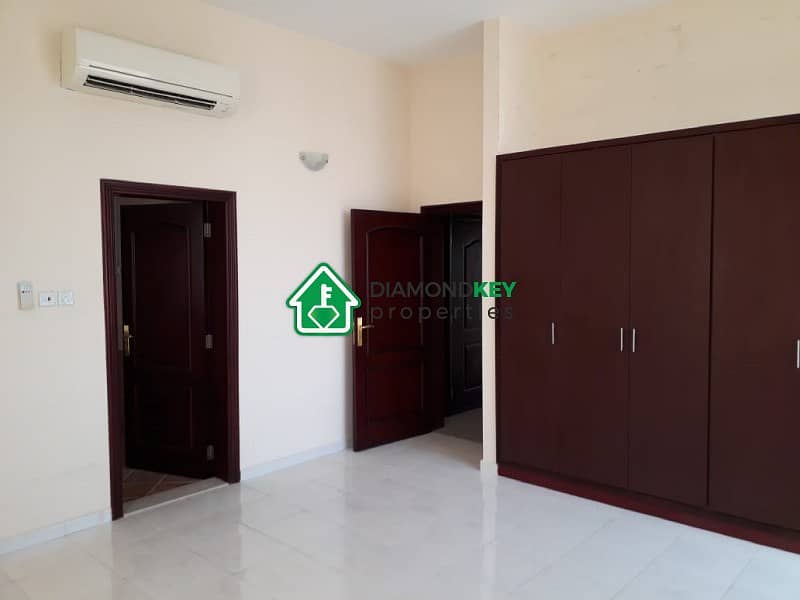 Квартира в Аль Шамха, 1 спальня, 39000 AED - 4718315