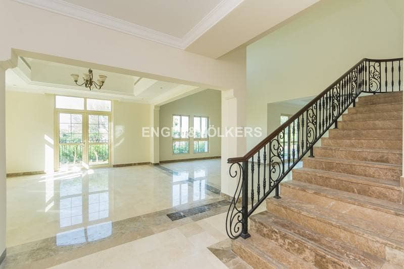 Entertainment Foyer | Vacant | Upgraded.