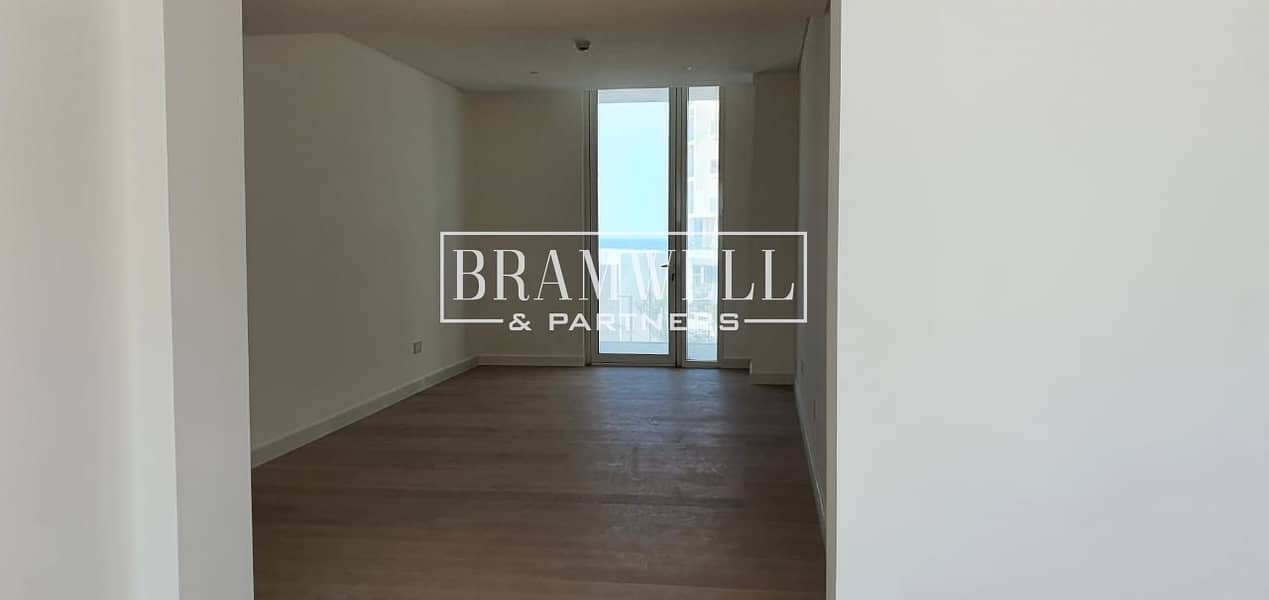 22 Brand New 3 Bedroom  Apartment With Beach Access!