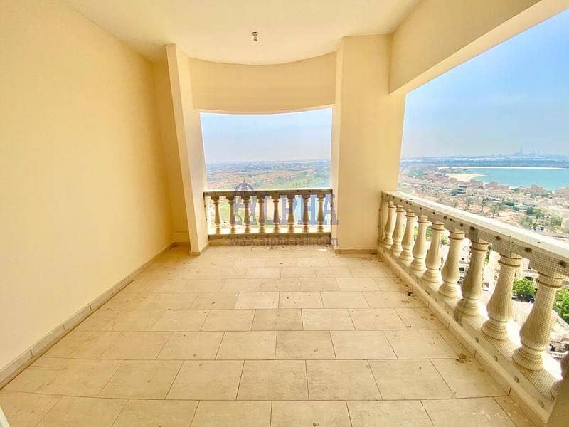 Beautiful Lagoon View! Partitioned Studio Beautiful Lagoon View! Partitioned Studio
