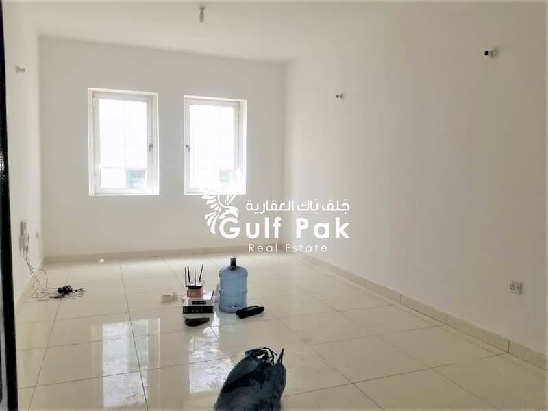 6 Payments!2BHK+Balcony in very accessible area