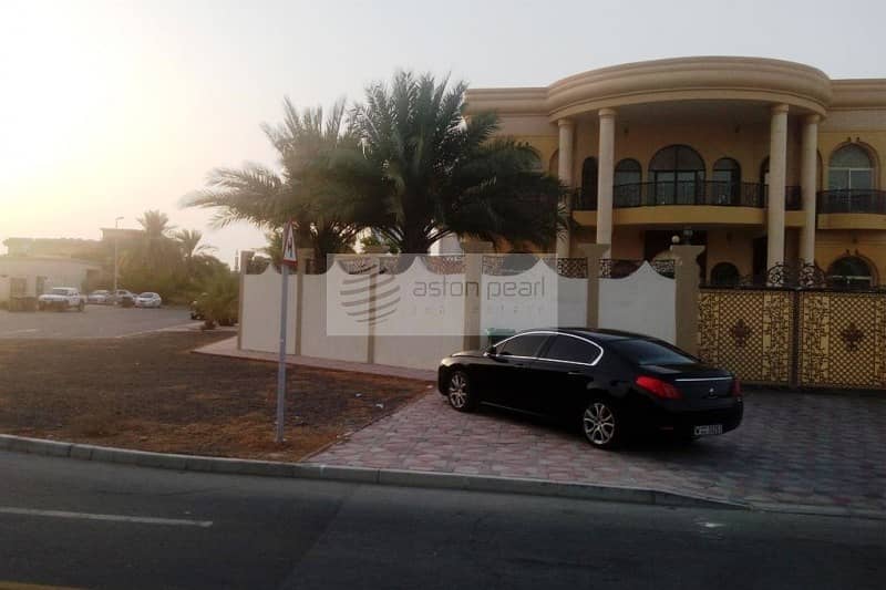 15 Big Corner Villa l Perfect Condition l 7B/R+Maid's