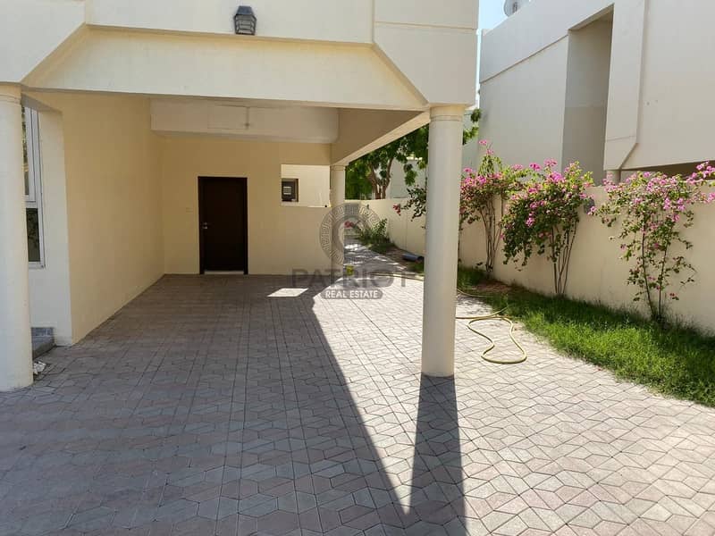 37 MODERN FINISHING 4BR MAIDS PRIVATE POOL INDEPENDENT VILLA IN UMM SUQEIM 1