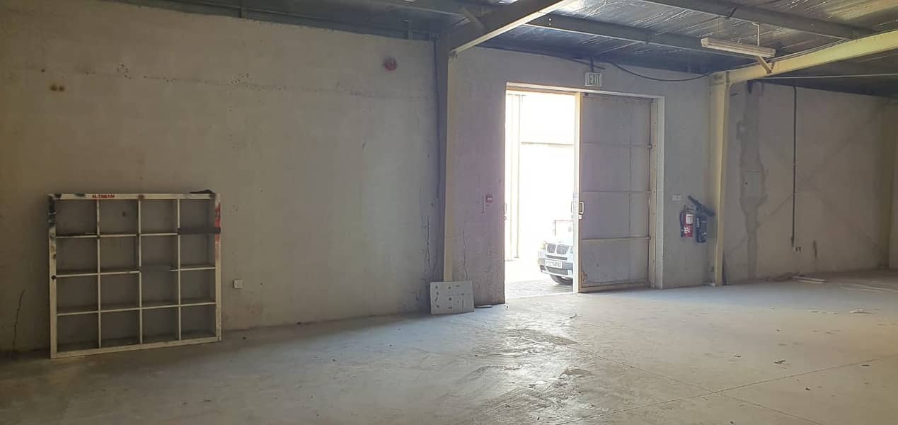 1600 square feet Insulated Warehouse in Industrial area 17, Sharjah