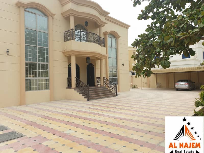 Sale is a used villa with electricity and water and 16 split air conditioners and furniture in the Rawda 3 area in a privileged location very close to services 200 meters from the permanent street at a nominal price.